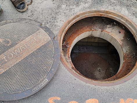 <b>Relocation of HEX manhole C19BA-203:</b>  Originally installed in October 2020, the existing 2'x3'x2'D manhole vault is being relocated 25 ft further south and replaced with a larger vault.